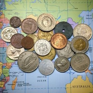 20 World Coins — GB, France, Canada, US, Ireland and more